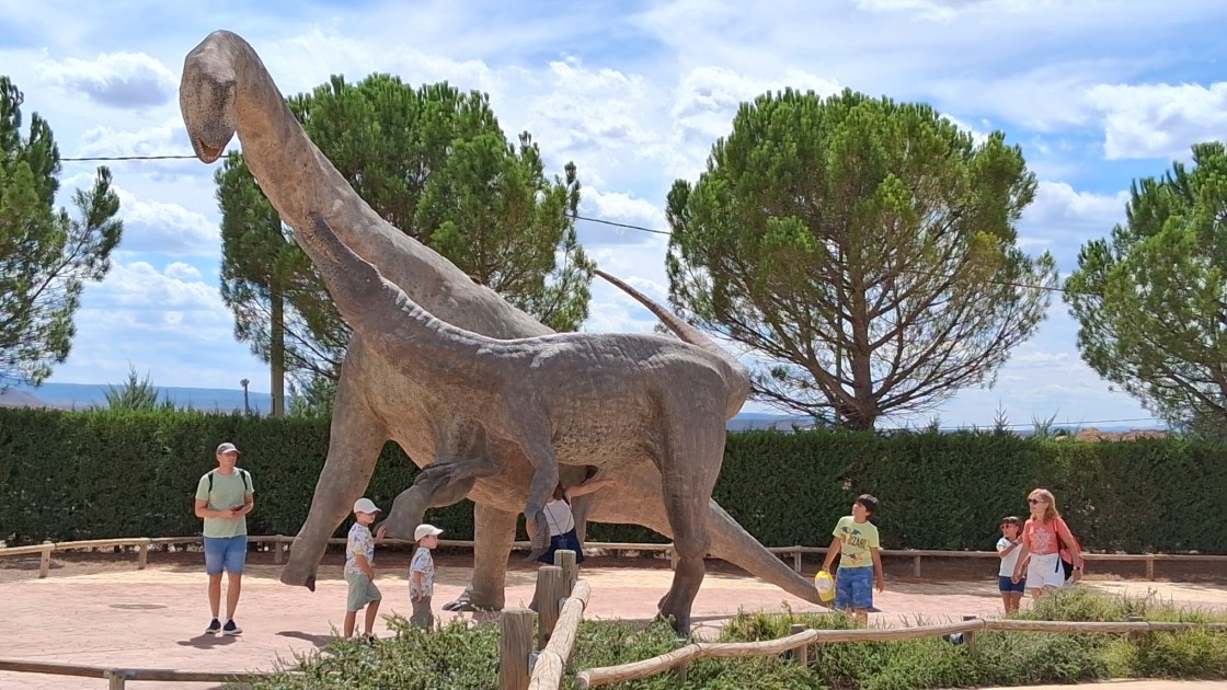 Territorio Dinópolis recibe 51.542 visitantes durante los meses de junio, julio y agosto