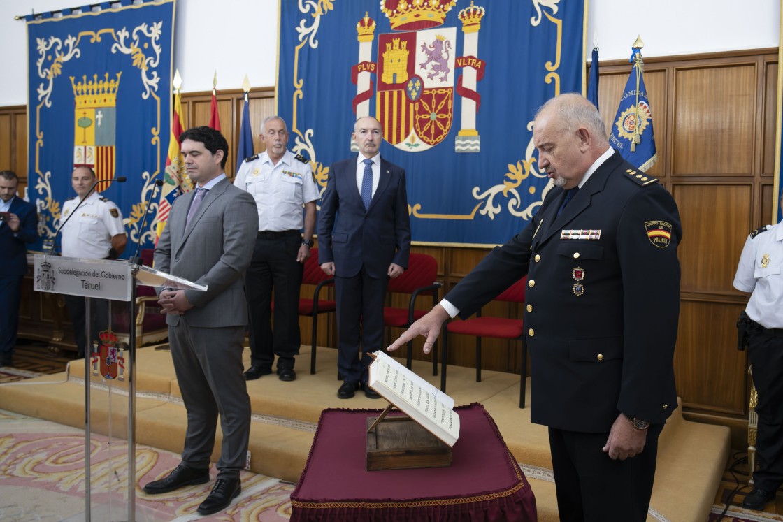 José Miguel Cañete toma posesión como comisario provincial de Policía Nacional en Teruel