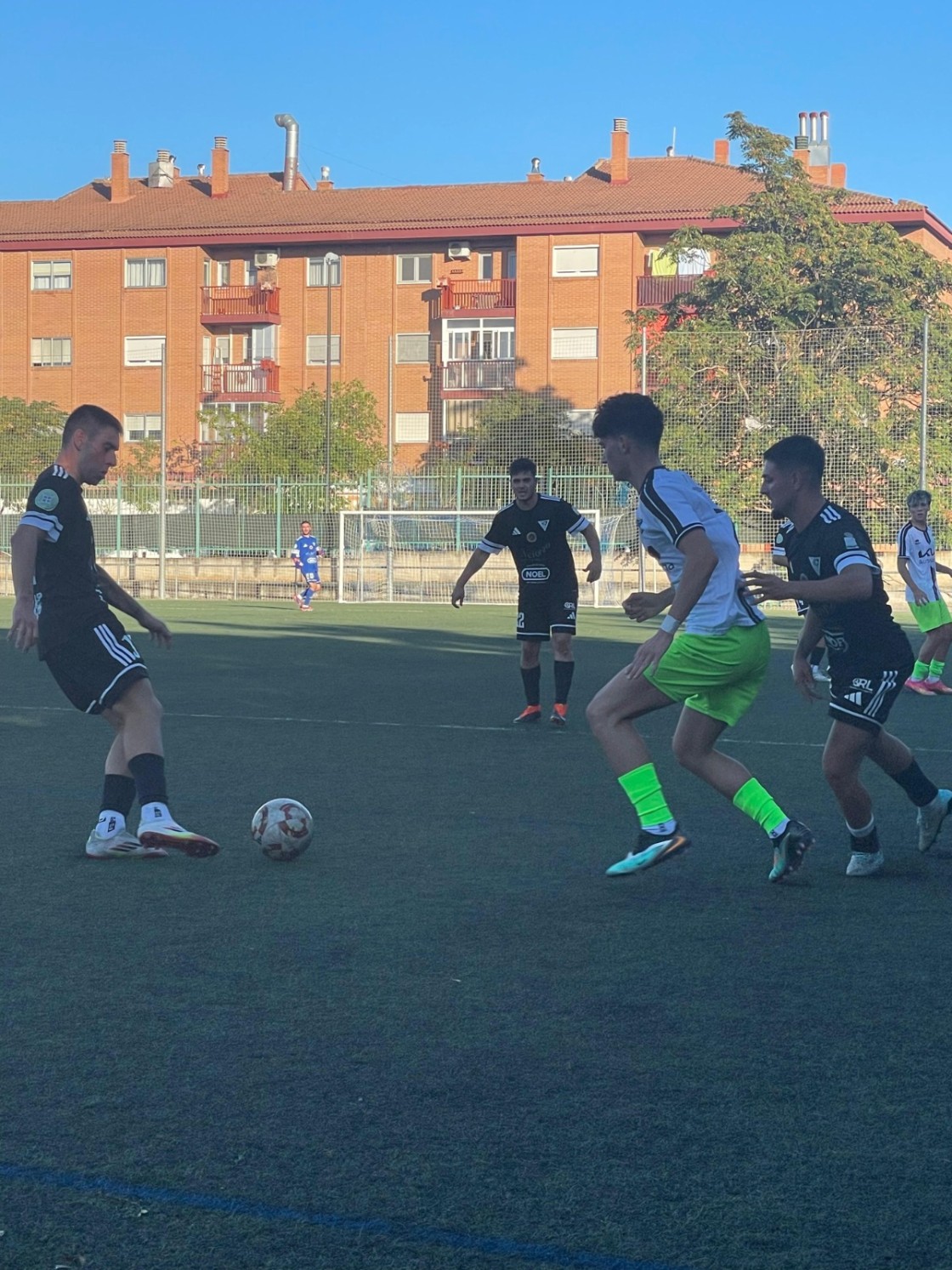 El Andorra pone fin a su agenda de amistosos con un triunfo (3-0) ante La Cartuja