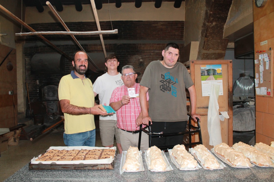 Alberto Yuste ‘hace el agosto en el Mezquín’ con los 800 euros de premio