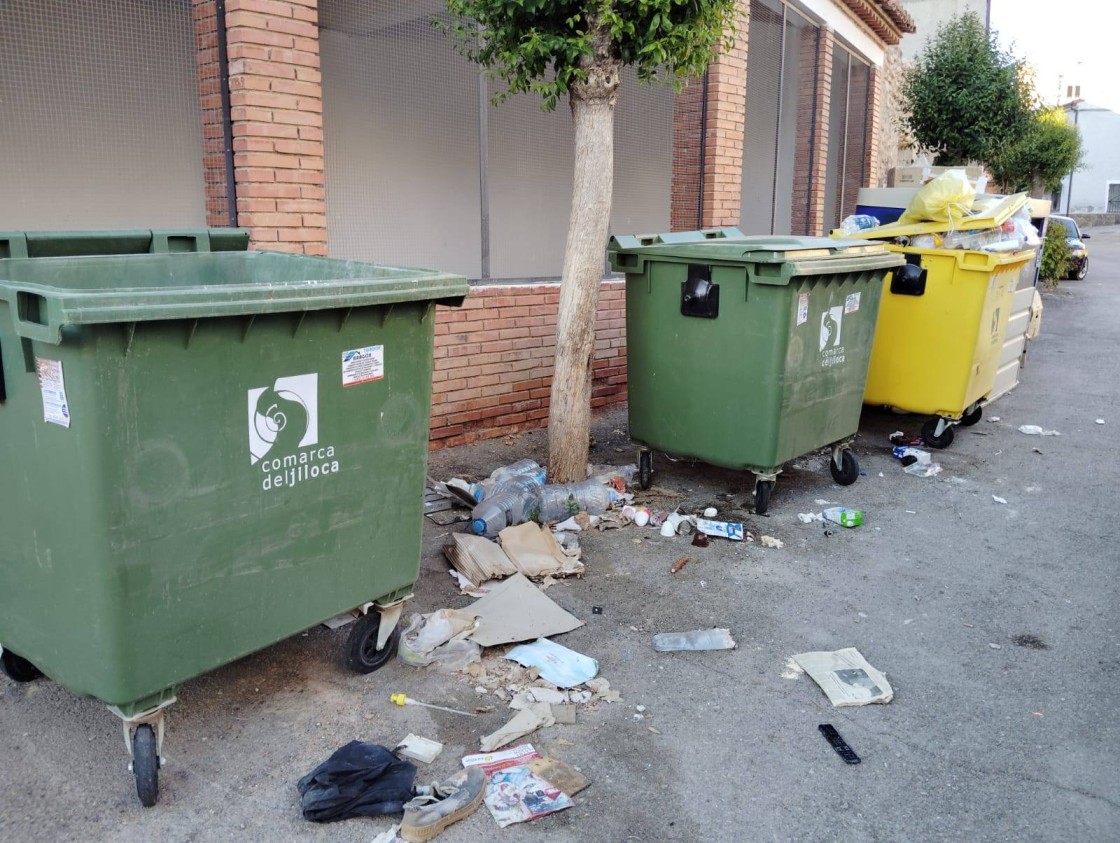 El PSOE  ve “inaceptable” la gestión de la recogida de basuras y Teruel Existe pide un “servicio alternativo”