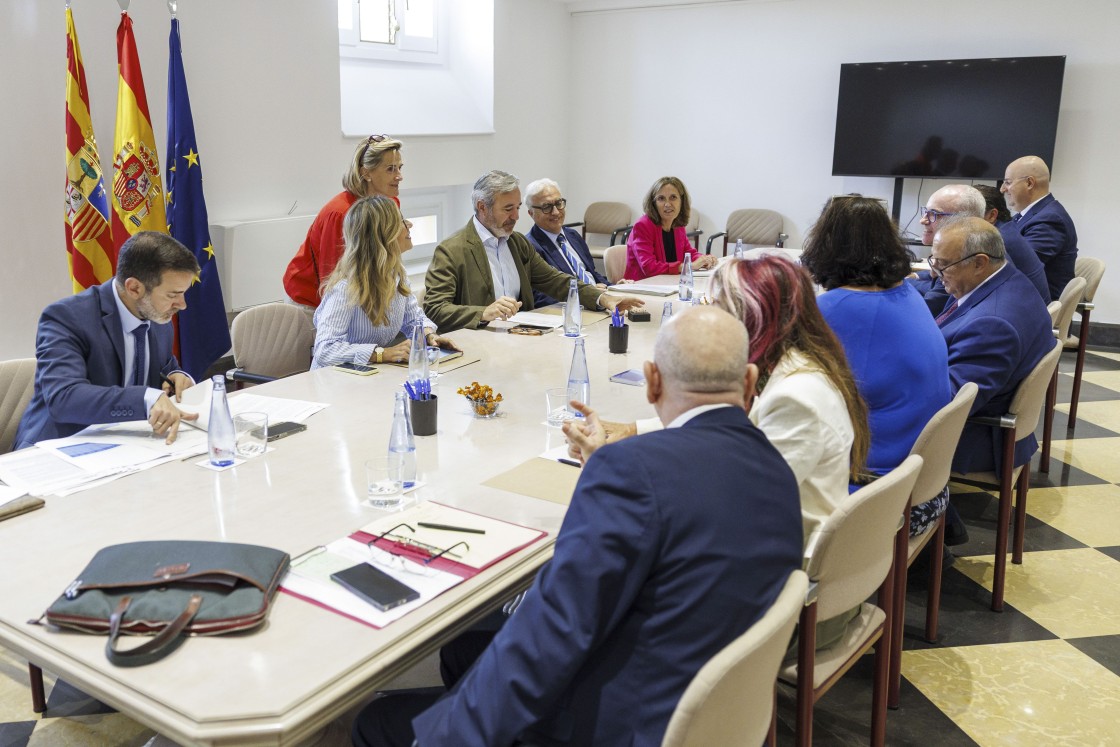 El Gobierno de Aragón urge a abordar con China los aranceles al porcino, que han paralizado las exportaciones