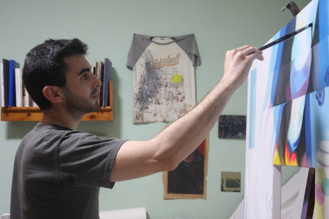 Pablo Mateo Folgado, ganador del premio Ars en el certamen José Lapayese Bruna de 2025: “A menudo nuestra realidad está más en la pantalla que en el entorno que nos rodea”