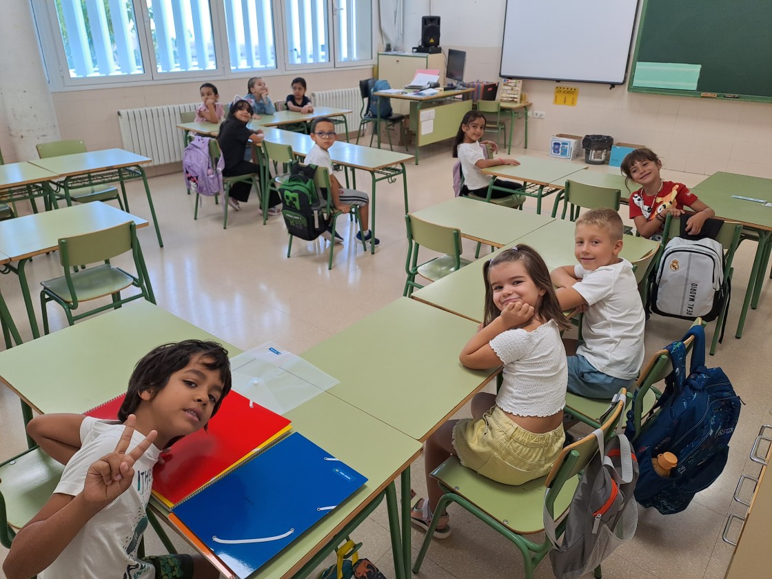 Alcañiz vuelve al aula a medio gas por el inicio de las fiestas, pero “con ganas”