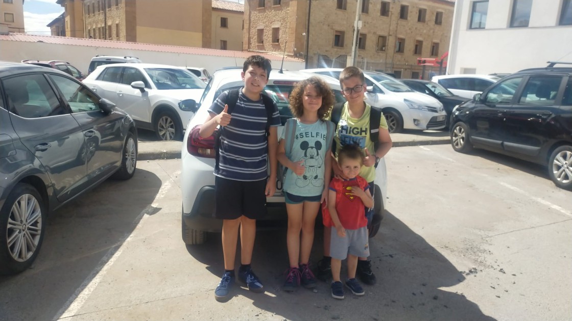 La falta de conductores deja a los  niños de Cabra de Mora sin transporte escolar