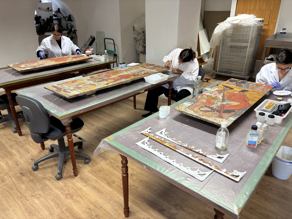 La Virgen de la Cama de Albarracín pasa por ‘quirófano’ para mejorar el tono de su piel