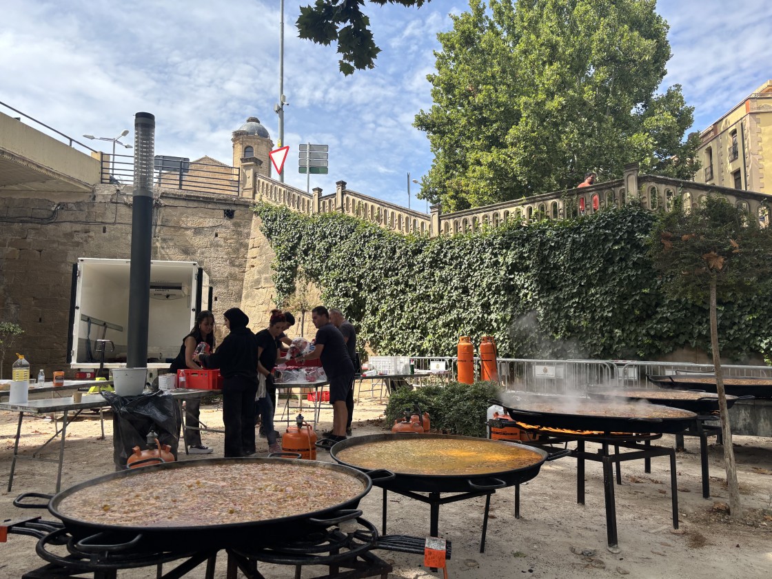 Alcañiz cierra sus fiestas con la paella popular como gran protagonista