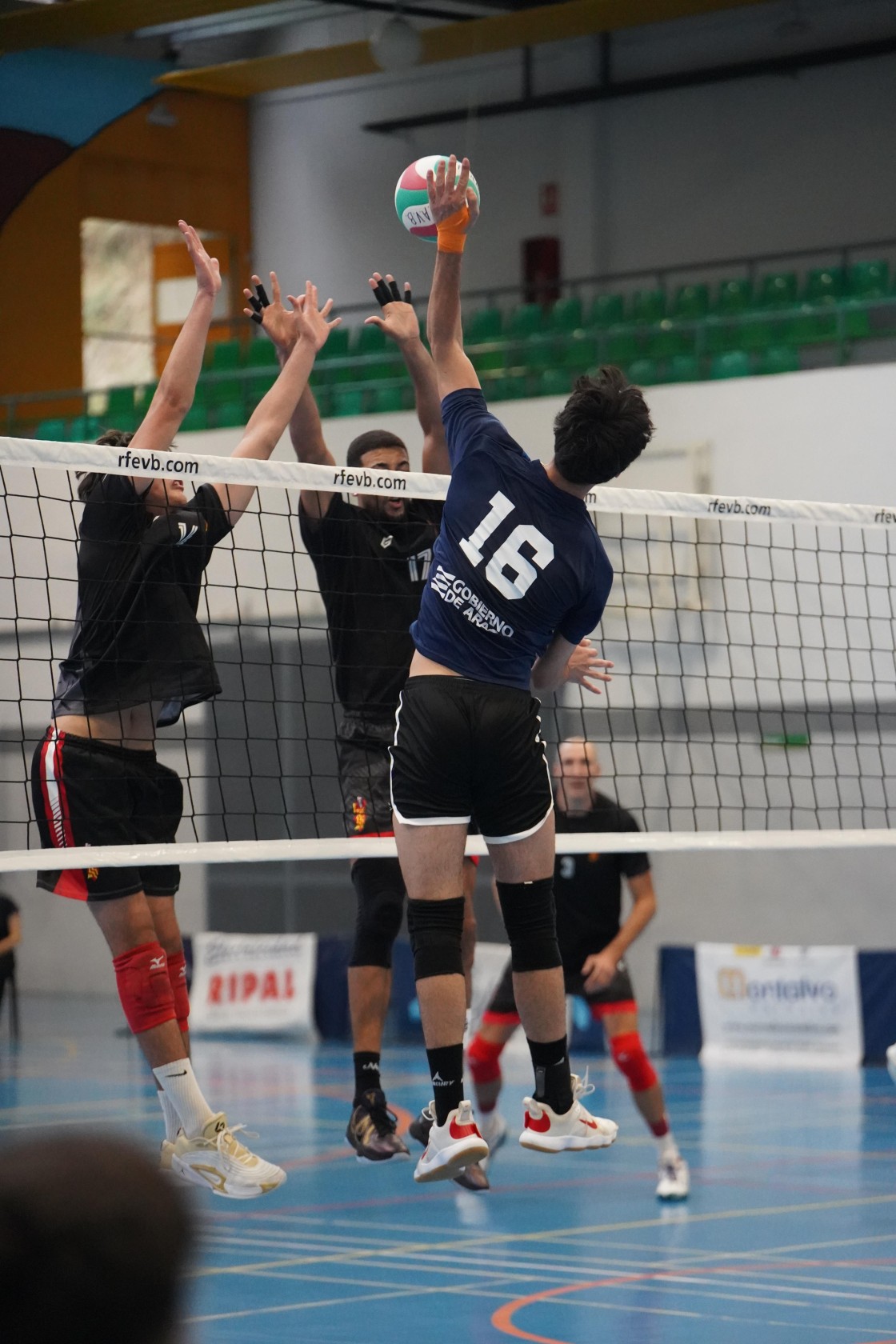 Pamesa sigue su camino victorioso de pretemporada ganando a Tarragona en Barbastro