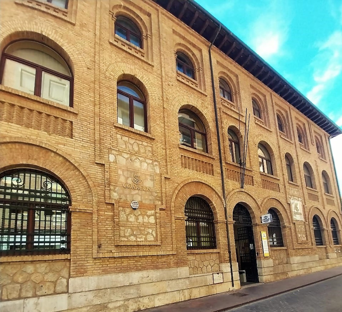 Correos ofrece su Tarjeta Prepago online y en 17 oficinas de Teruel para compras seguras