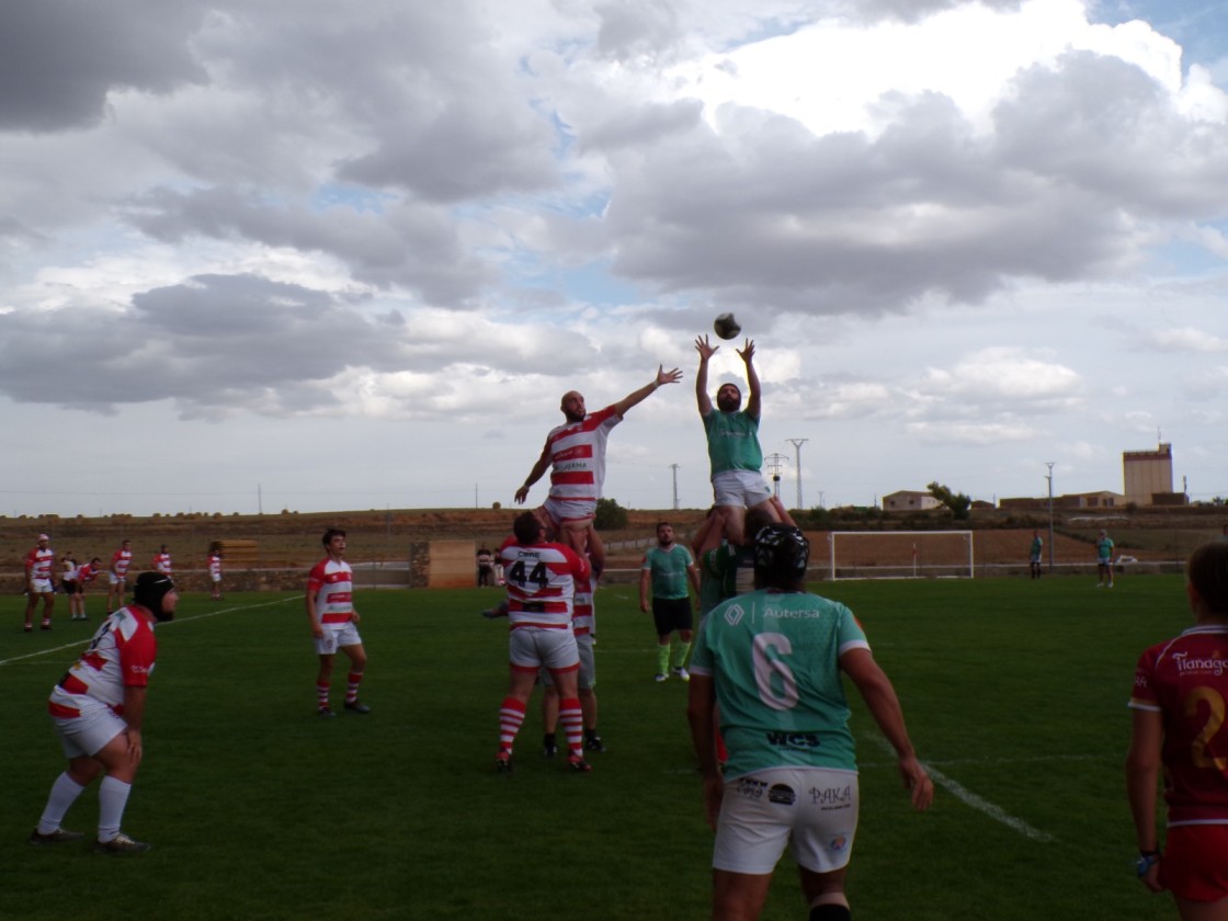 Perales del Alfambra vive una gran jornada de rugby