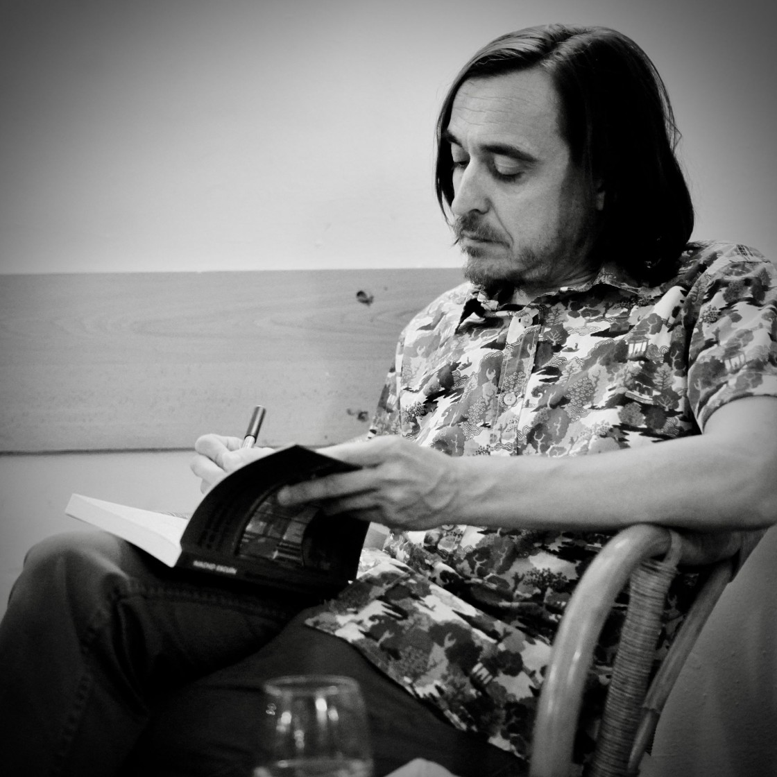 Un poeta escribe la novela de su vida