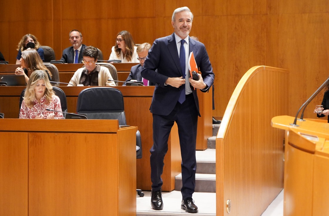 Azcón dice que habrá un centro tecnológico para  la provincia y la oposición duda de tantos anuncios