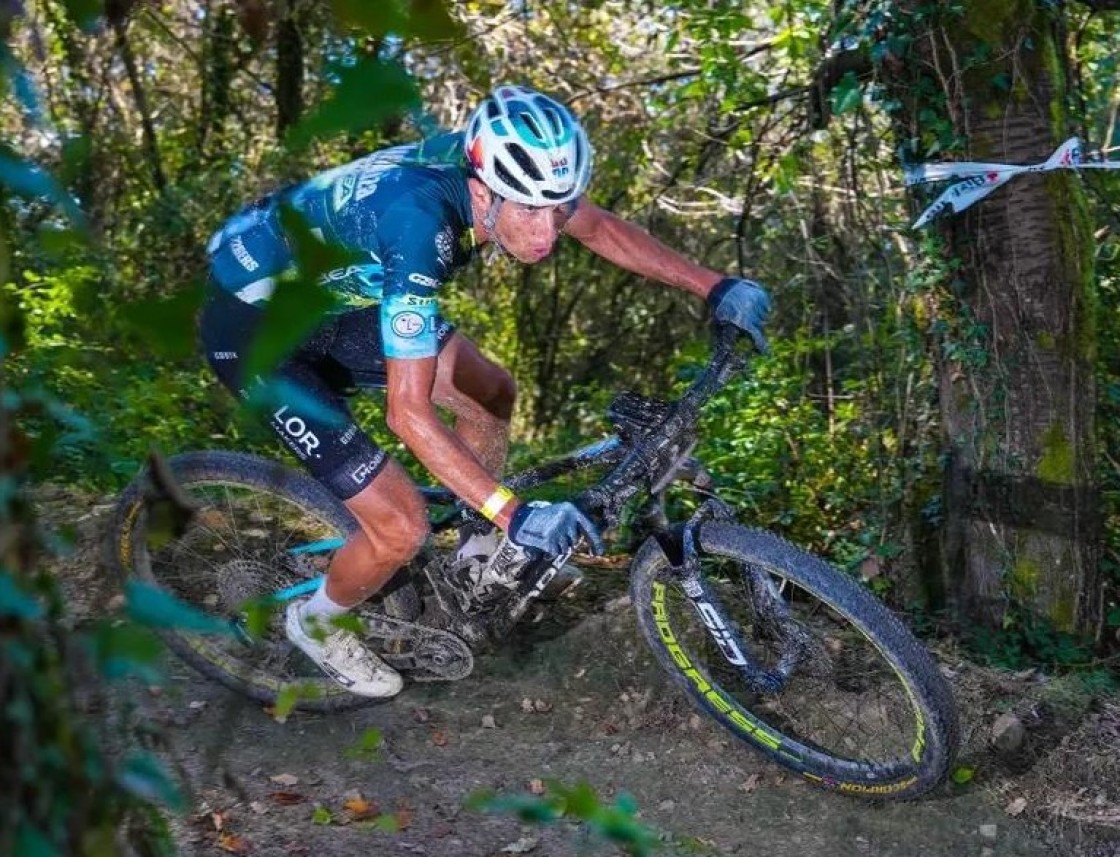 Roberto Bou confirma su gran pico de forma y se lleva la Pulmón de Acero