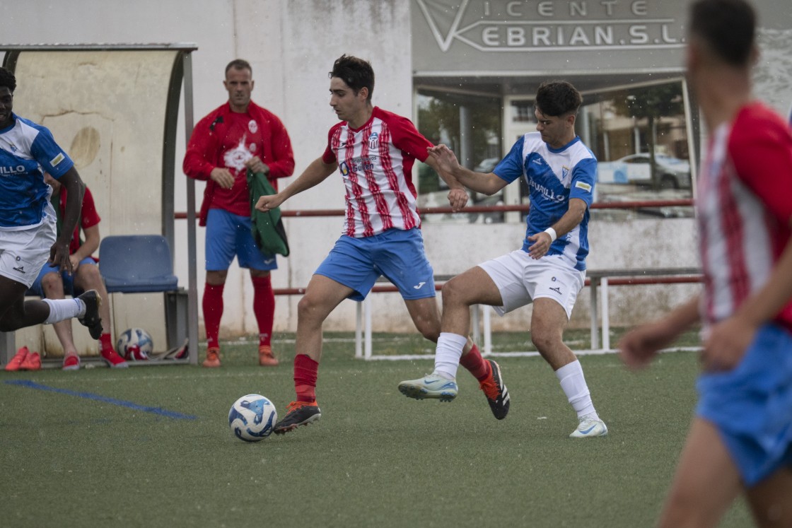 El Atlético Teruel recupera la sonrisa en diez minutos frente al Herrera