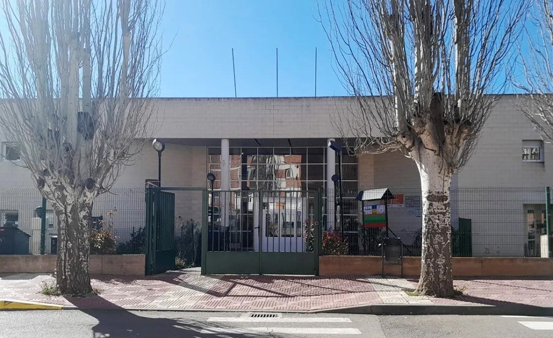 Cinco institutos de Teruel siguen sin personal administrativo desde junio
