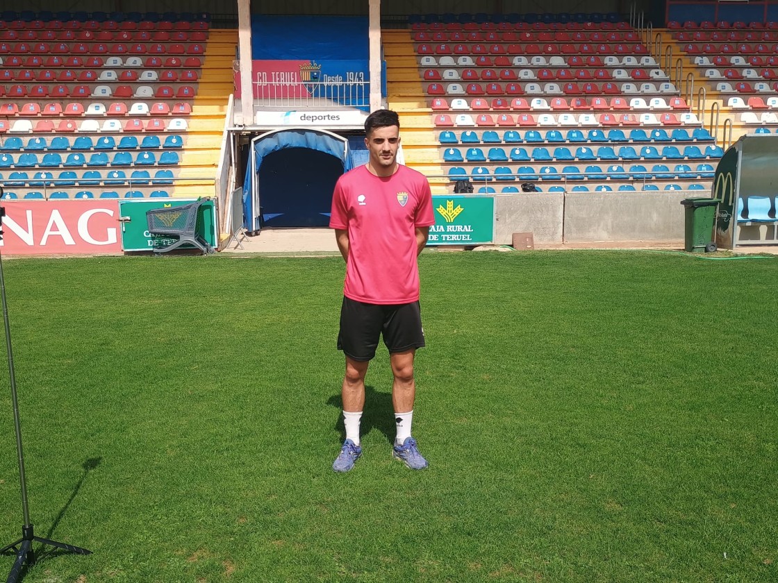 Álex Blesa, hechizo zurdo con la magia de Pitarque y Villarluengo
