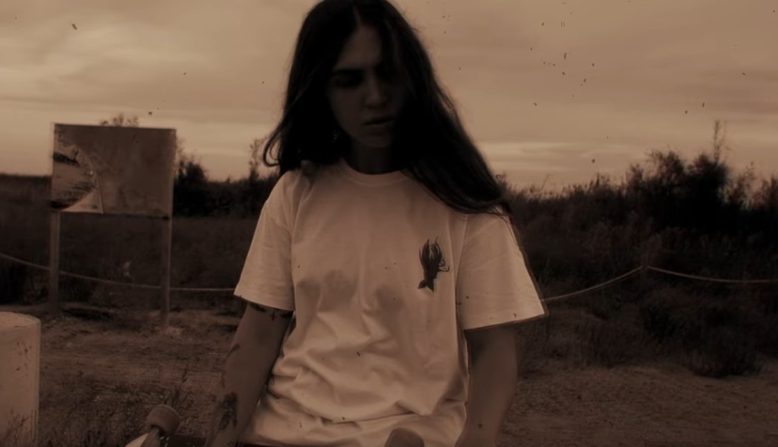 Abismo publica ‘Satén’, último adelanto  del disco que saldrá al mercado el 21 de noviembre