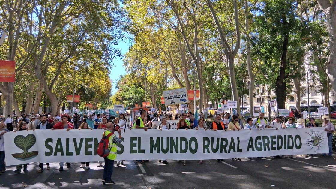 El mundo rural muestra su pulso lleno de vida en Madrid frente a quienes buscan su muerte