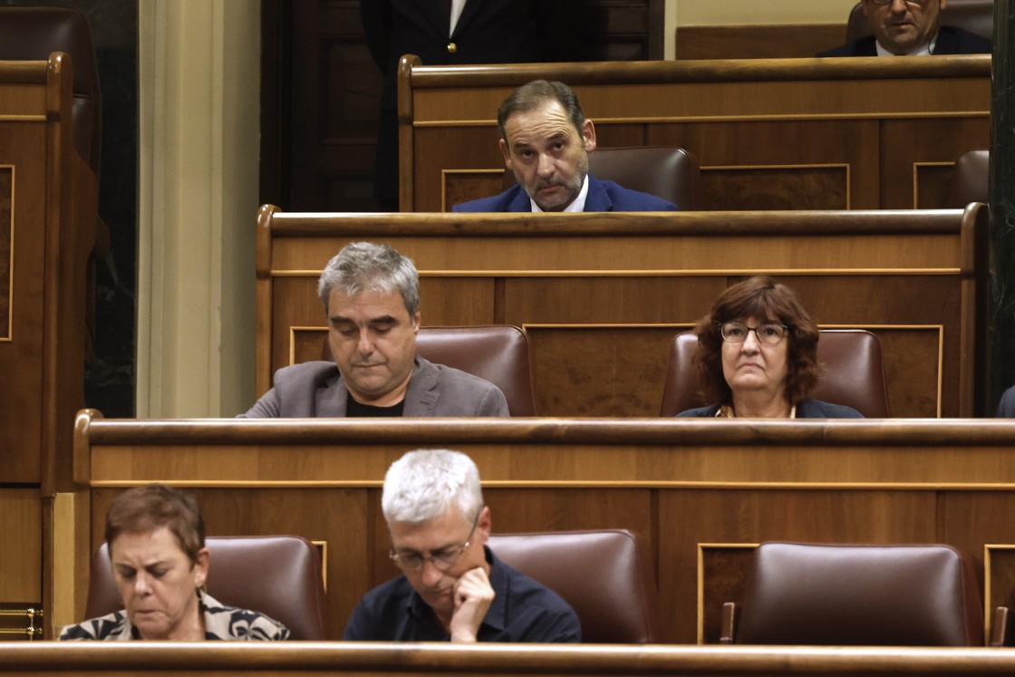 El juez solo deja consultar en el Tribunal Supremo a las partes el oficio sobre la vida íntima de Ábalos