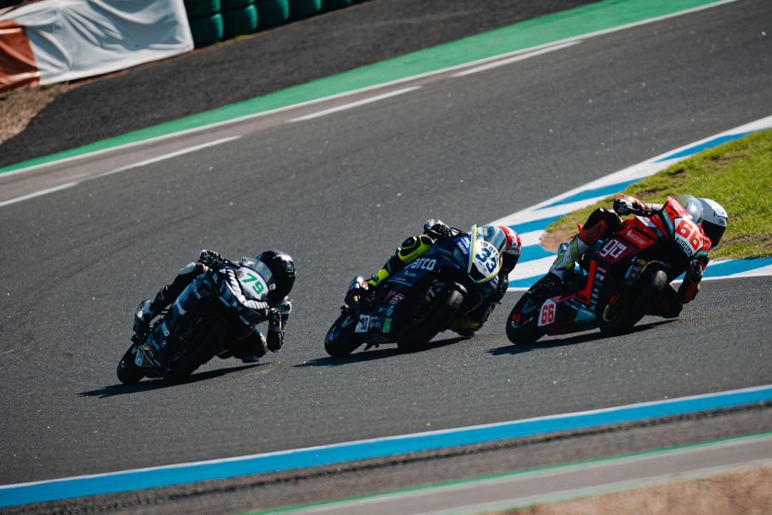 Gonzalo Sánchez sigue en la lucha para encontrar buenos resultados en el Mundial de Superbike