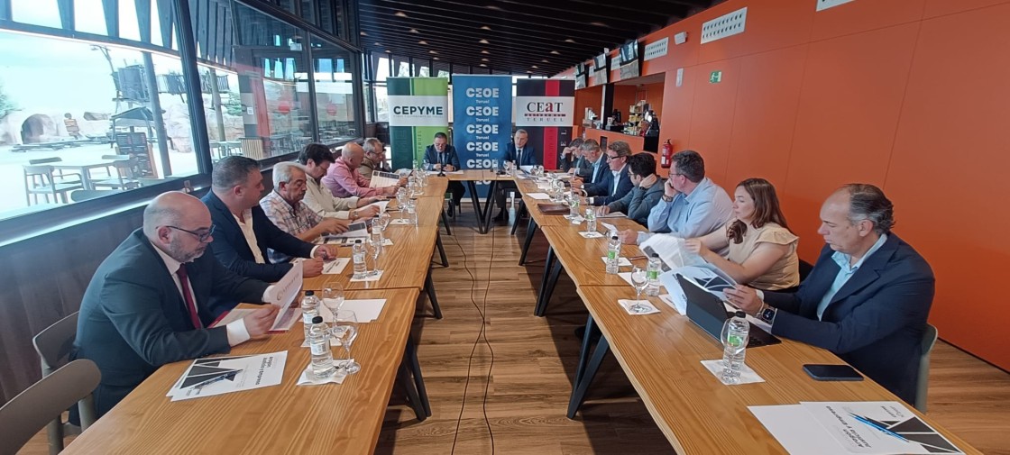 Las organizaciones empresariales van a llevar a cabo desayunos informativos para sensibilizar sobre la necesidad de ampliar las ayudas al funcionamiento