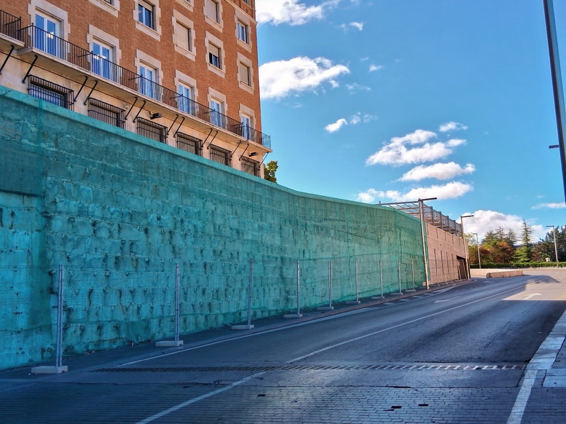 A licitación el arreglo del muro exterior de la costanilla del Dean Buj
