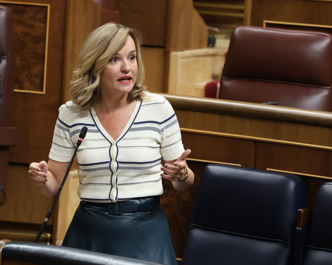 Los populares exigen la dimisión de Pilar Alegría por negar una