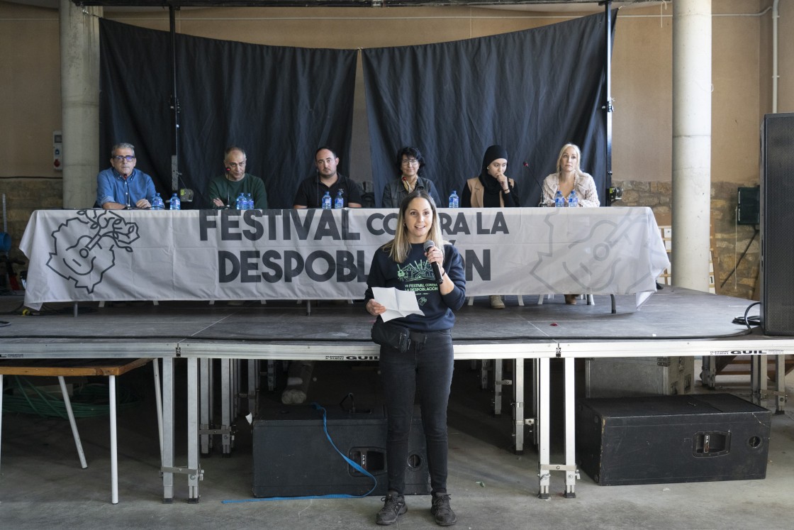 Allepuz reclama que se anticipen las soluciones para que sea más atractivo vivir en el medio rural