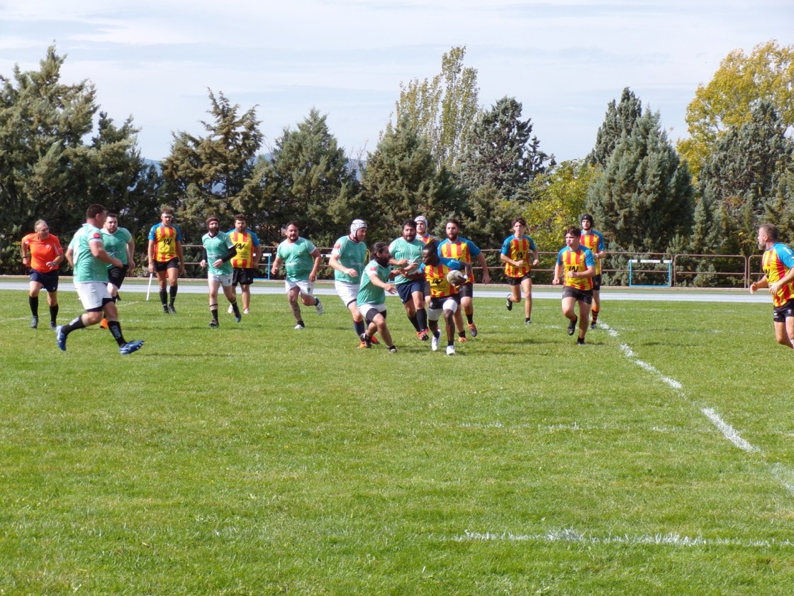 El Club Rugby Teruel se estrena en liga con derrota en casa ante Les Abelles