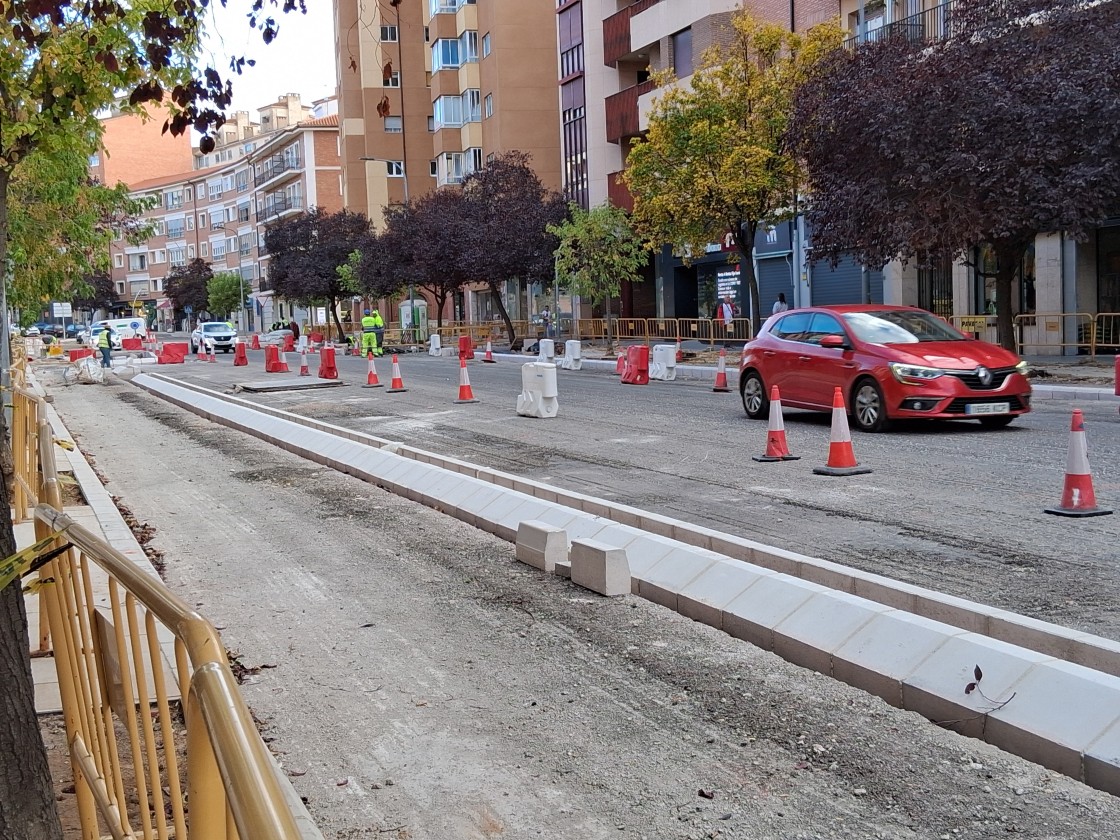 Las obras en la avenida Sagunto obligan a cortar el tráfico entre las 22 y las 6:30 horas
