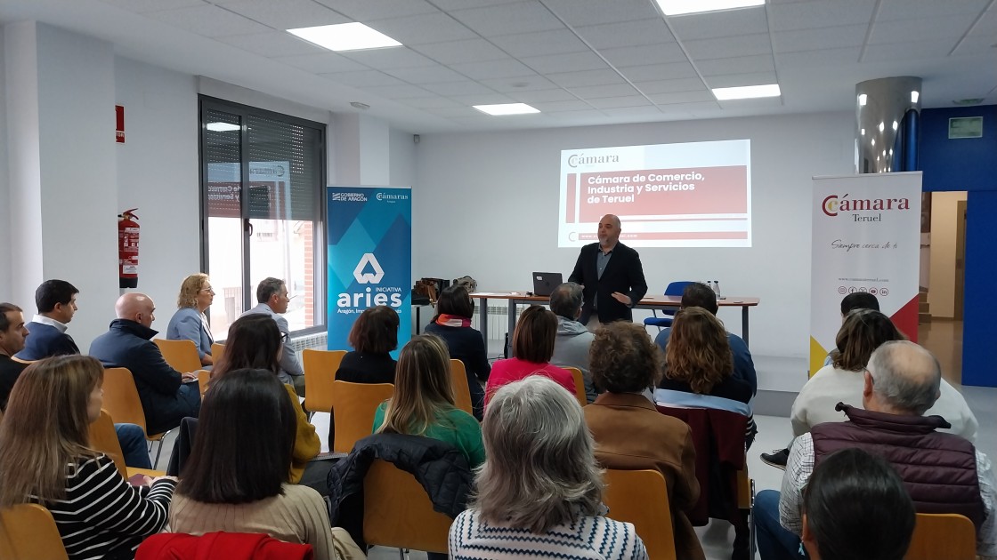 La Cámara de Comercio fortalece la red empresarial del Jiloca con un desayuno en Monreal del Campo