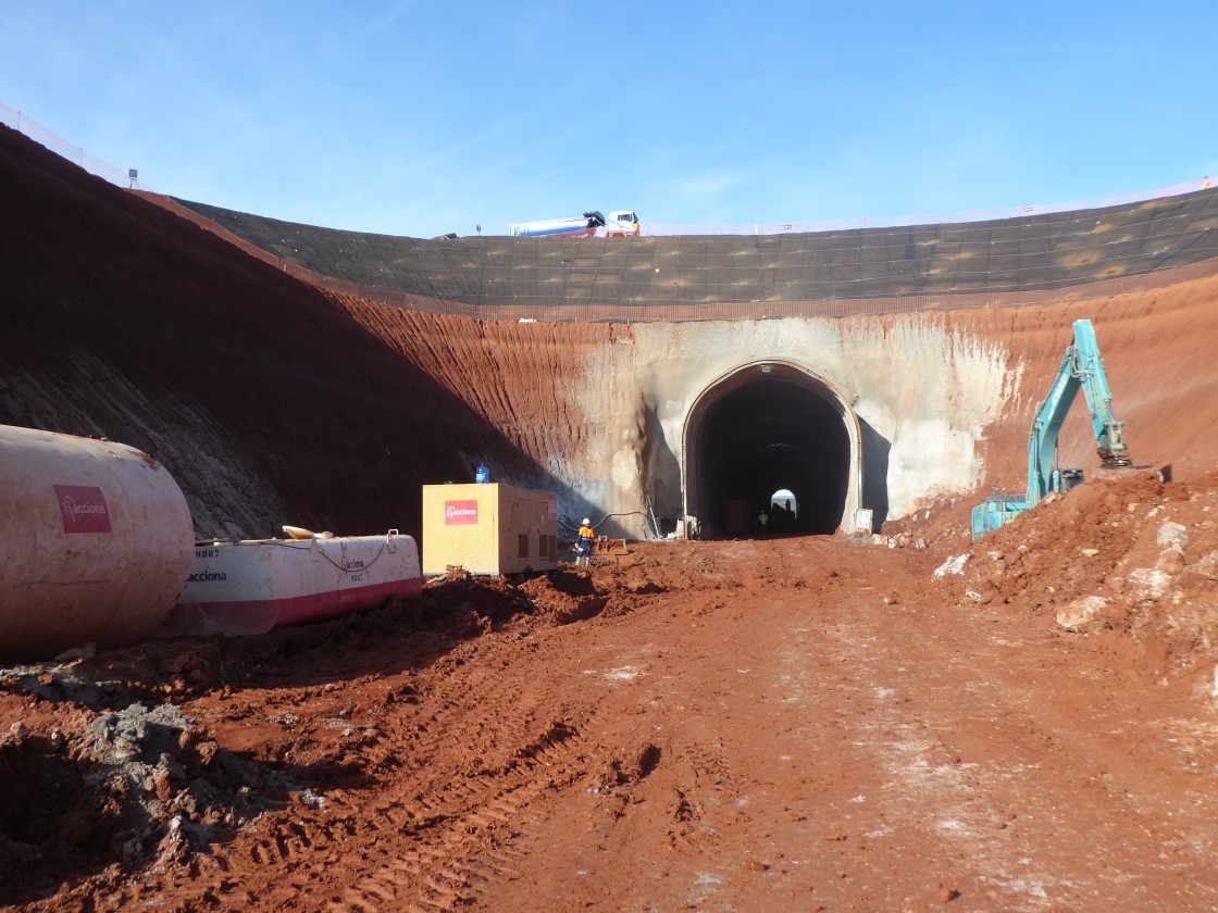 Un estudio de las plataformas ferroviarias considera un “disparate” la política del tren en España