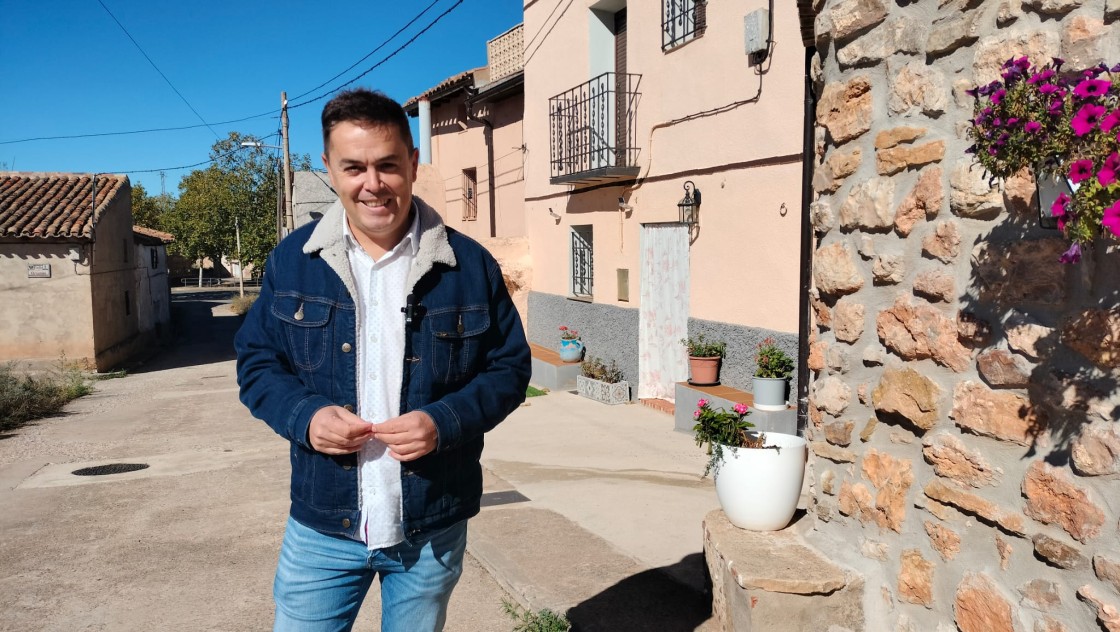 El PSOE propone que la DPT conceda 15.000 euros para comprar vivienda a quien se arraigue en los pueblos de Teruel