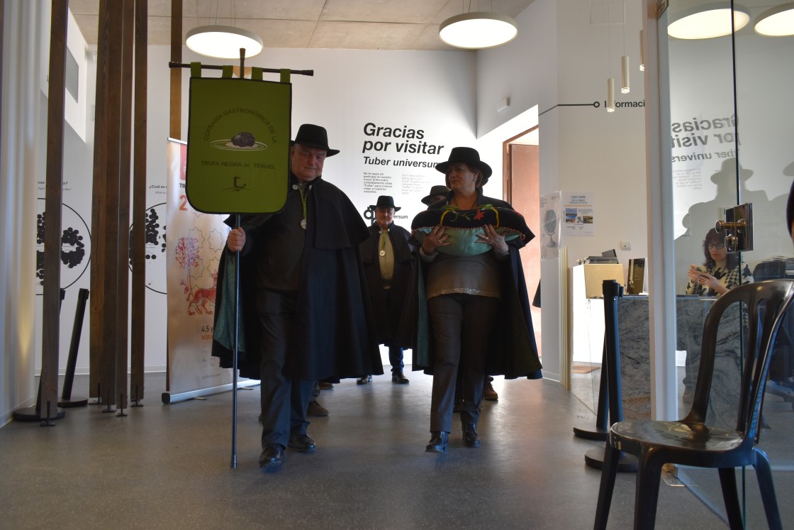 La Cofradía de la Trufa Negra celebra su primer capítulo en Mora