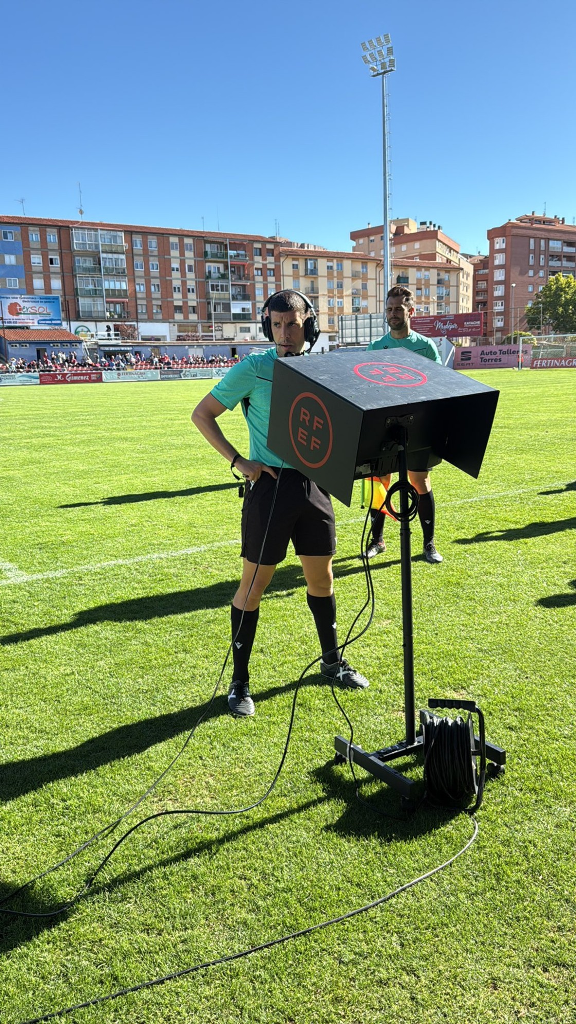 El FVS modifica el protocolo y será el cuarto árbitro el que revise las acciones de gol en Primera RFEF