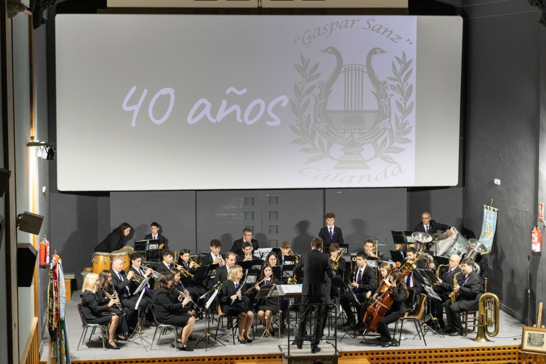 La Banda Gaspar Sanz de Calanda: cuarenta años al compás de su gente