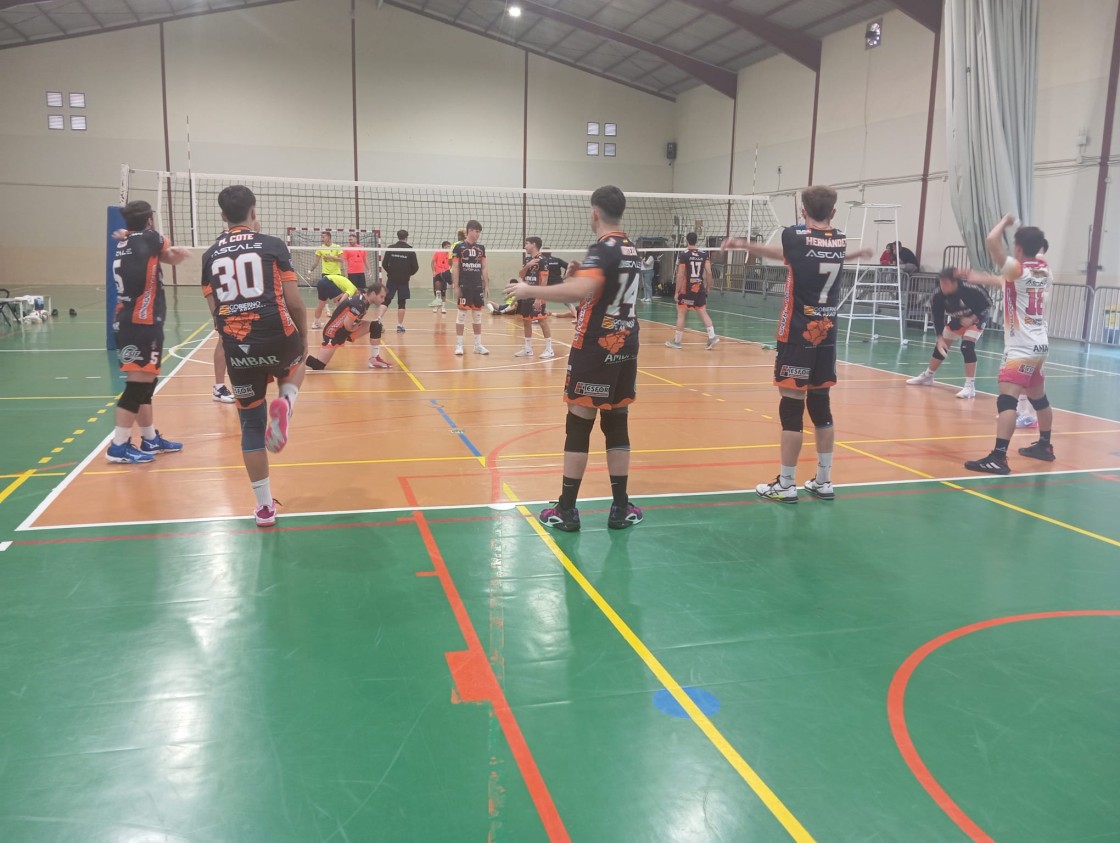 El Pamesa sénior aprende en Mallorca, pero regresa sin puntos