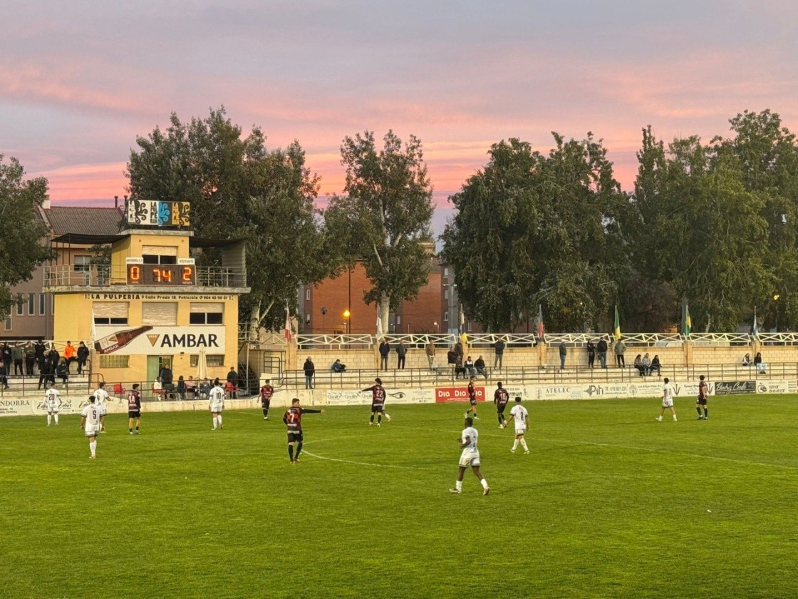 El Tamarite castiga al Andorra CF (1-2) y pone fin a su condición de invicto en Tercera