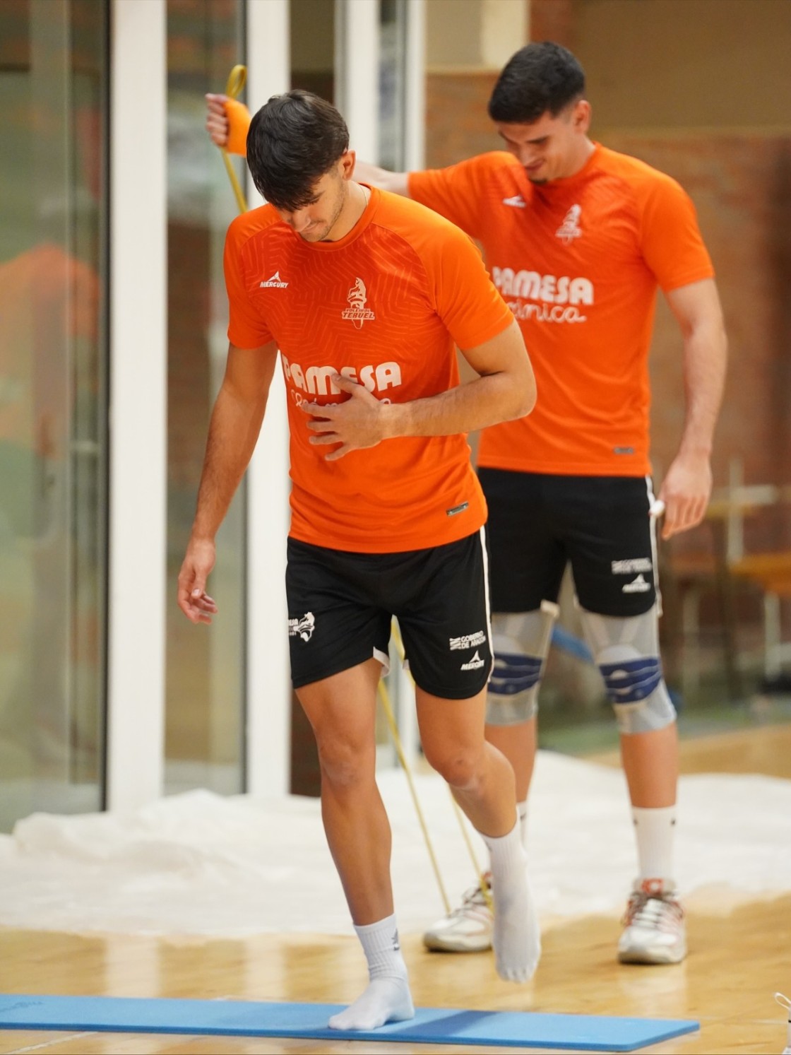 Los primeros avisos afloran en el arranque de Pamesa Teruel