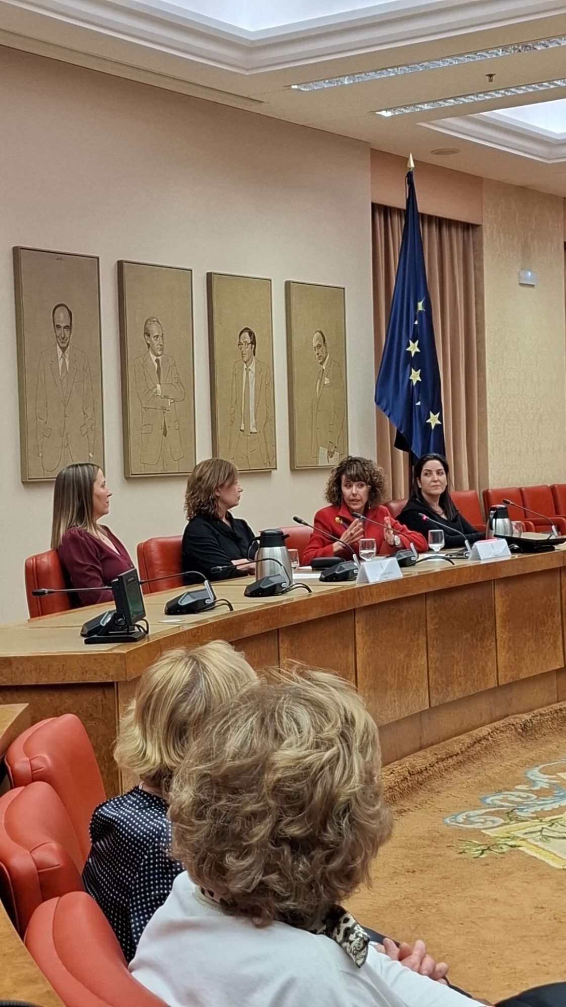 ‘Luz y Taquigrafía’,  el libro de la historia de España narrada desde la estenotipia