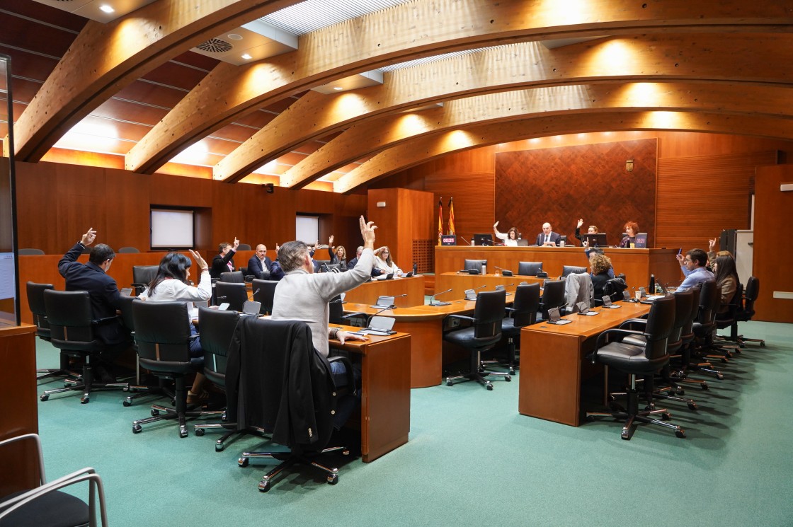 El Parlamento aragonés insiste en exigir una mejor dotación de los consultorios médicos