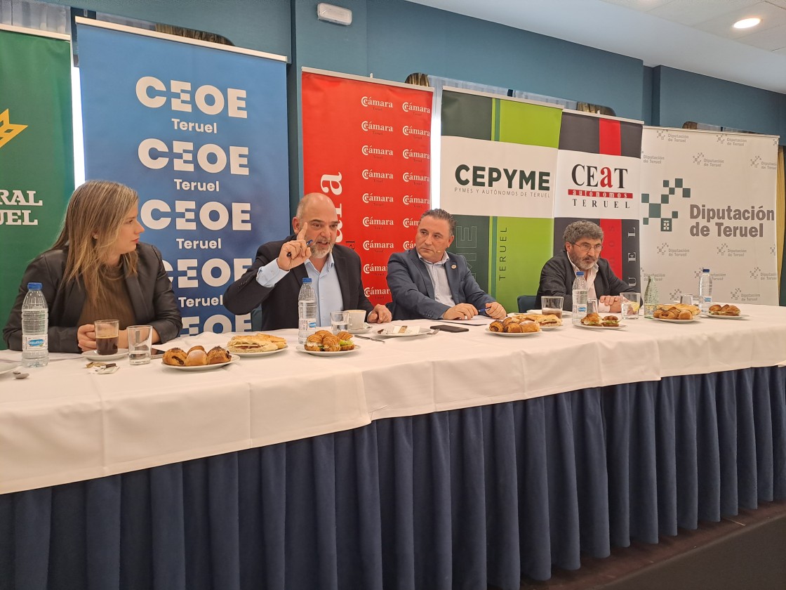 Los empresarios priorizan en Alcañiz las ayudas  al funcionamiento por encima de la autovía A-68