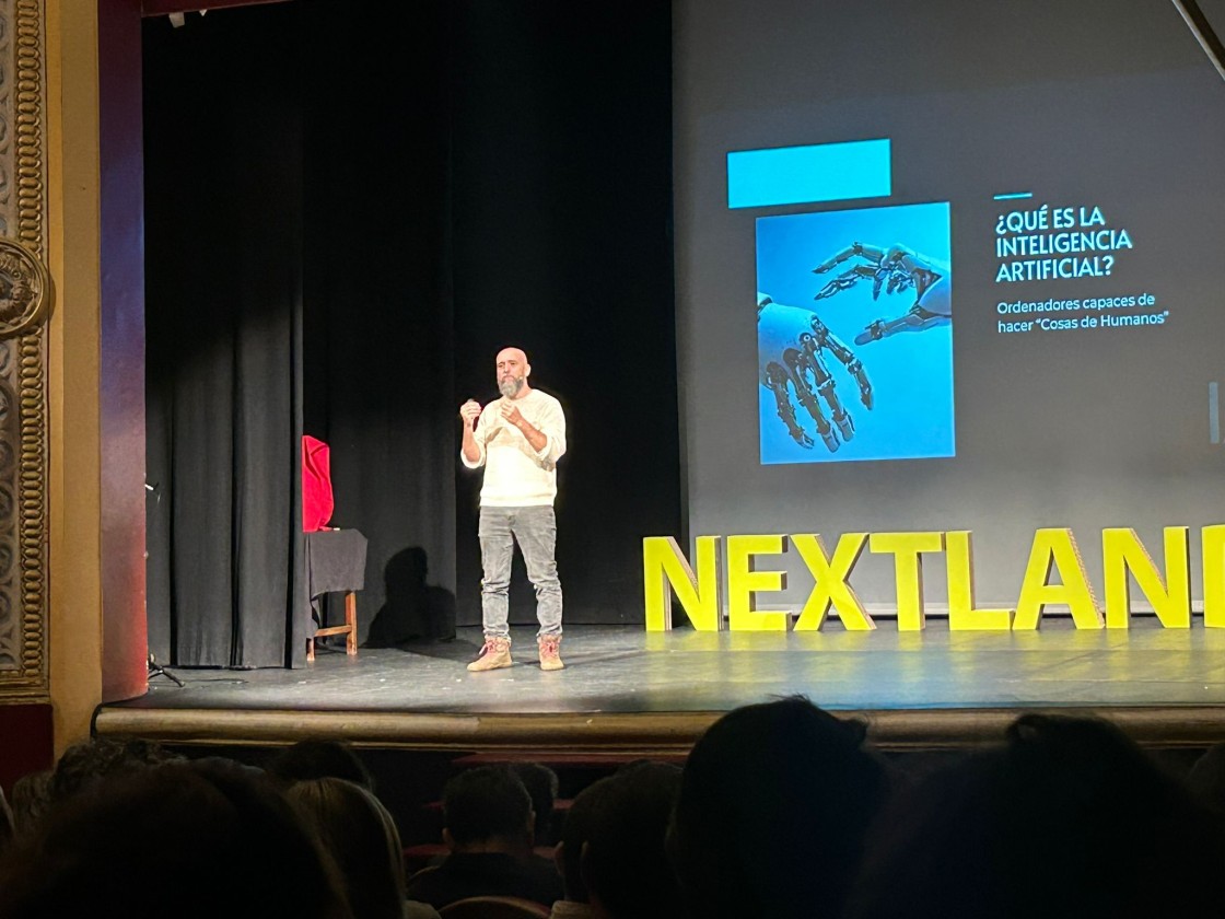 “La inteligencia artificial no es una herramienta, es un cambio cultural”