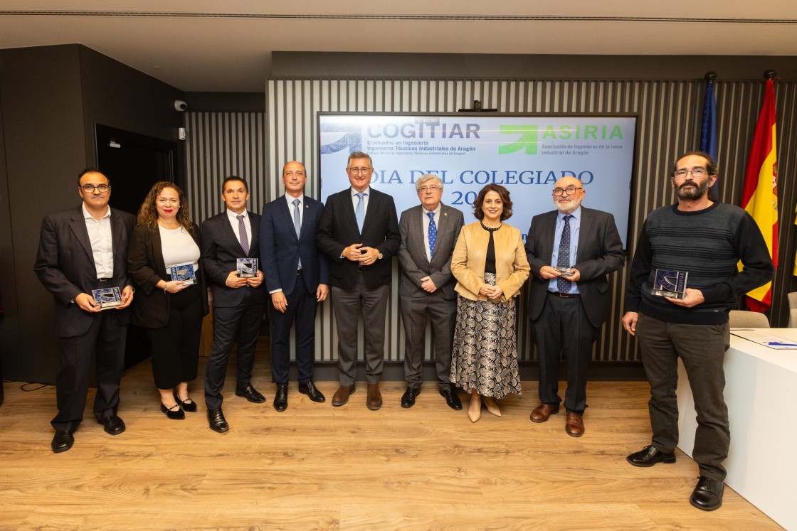 Cogitiar reconoce a los colegiados que cumplen 50 y 25 años de profesión