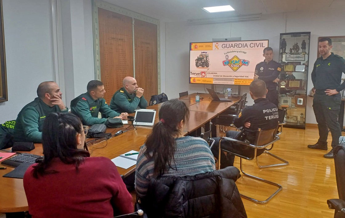Guardia Civil y Policía Local refuerzan las sinergias de mejora de la Seguridad vial
