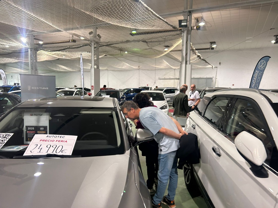 Casi tres coches por hora vendidos en la Feria del Vehículo de Ocasión de Alcañiz