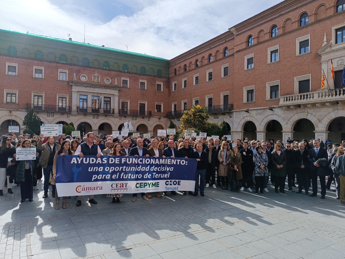 Teruel sale a la calle para exigir que se incrementen las ayudas de funcionamiento