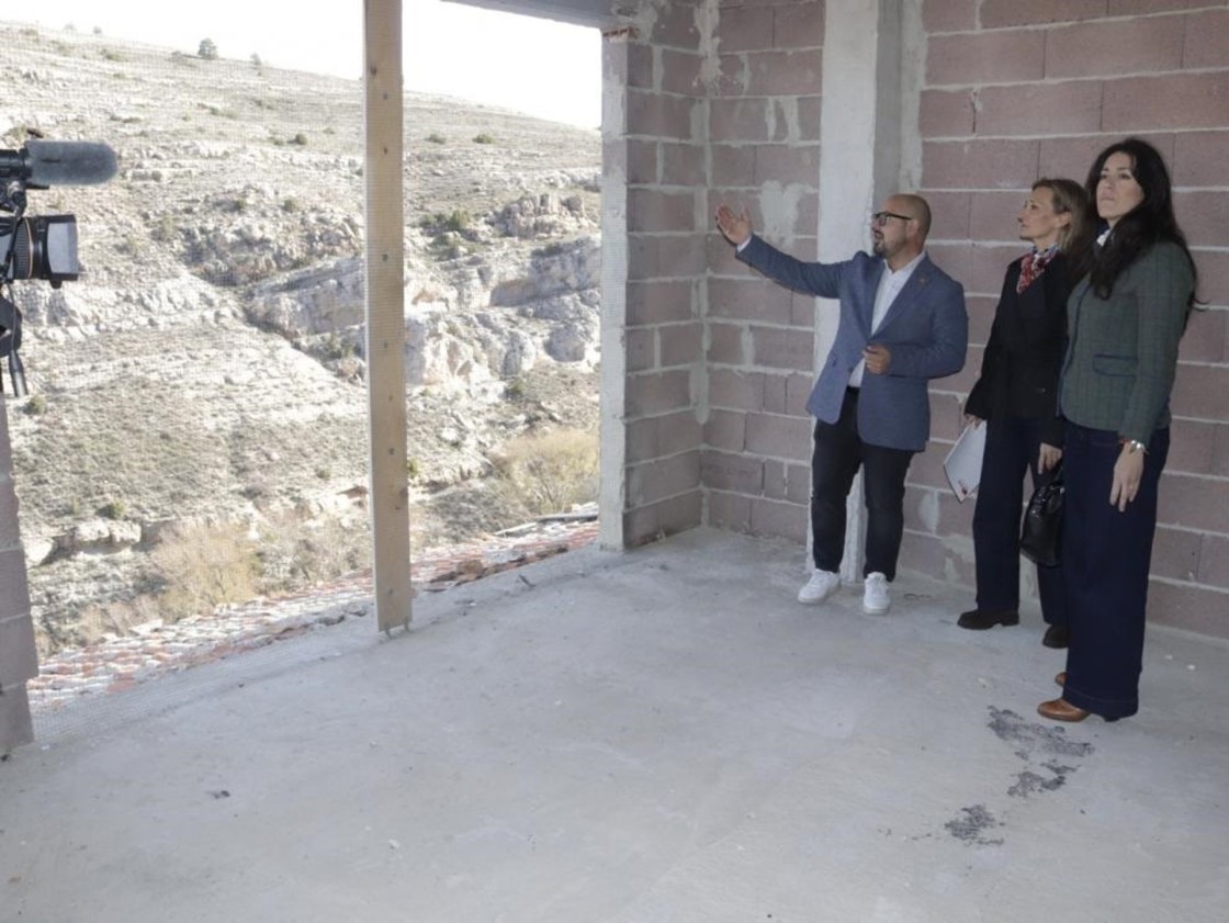 Las cuatro viviendas de Gúdar destinadas a trabajadores estarán finalizadas en el verano de 2026