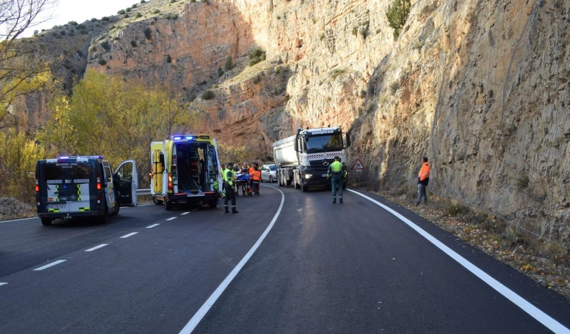 Un motorista, herido grave en un accidente en la A-1512 en Albarracín