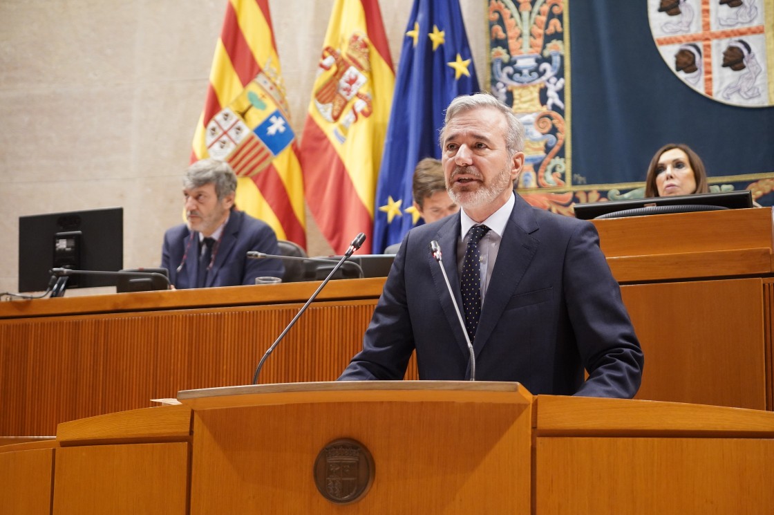 Azcón avisa de que miles de millones de inversión en Teruel dependen del Miteco
